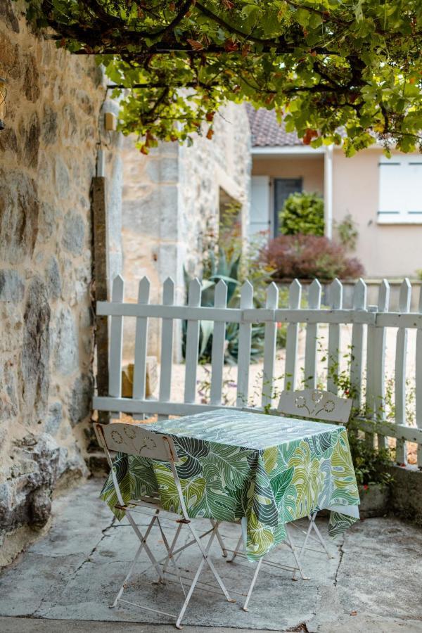 Le Gite De Romain Sanvensa Bagian luar foto